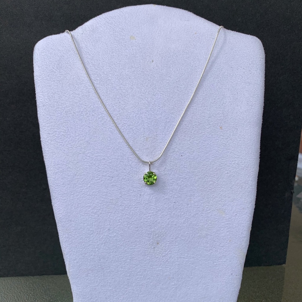 Natural Paridot Sterling Silver Pendent